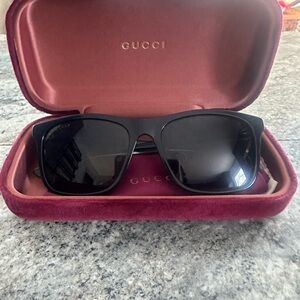 Gucci Classic Black Sunglasses